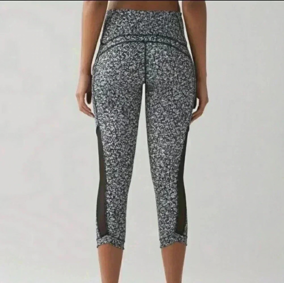 LULULEMON Sole Training Crop leggings - Picture 3 of 6